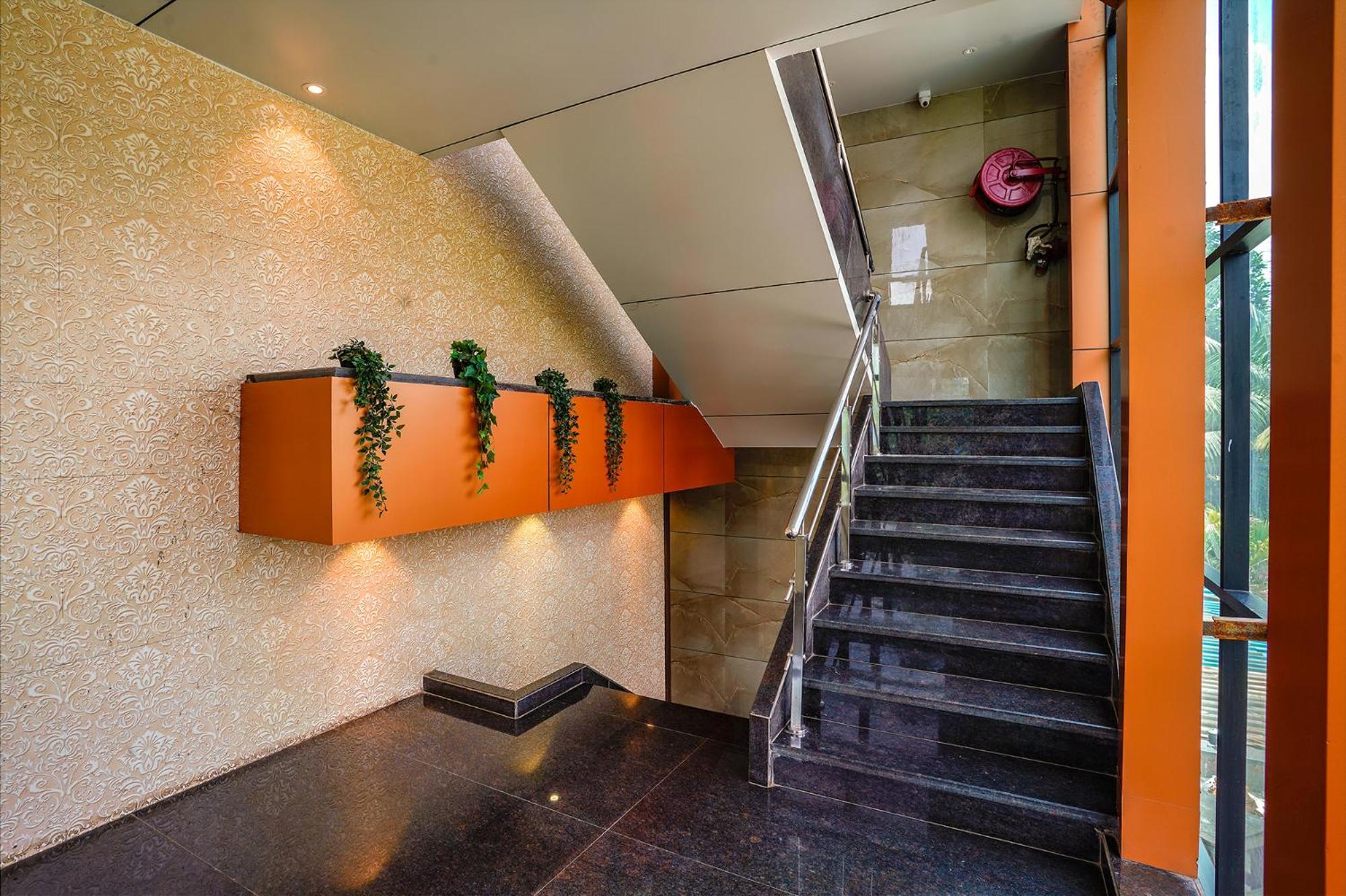 Fabexpress Super 7 Inn - Nr Rabale Station Navi Mumbai Ngoại thất bức ảnh