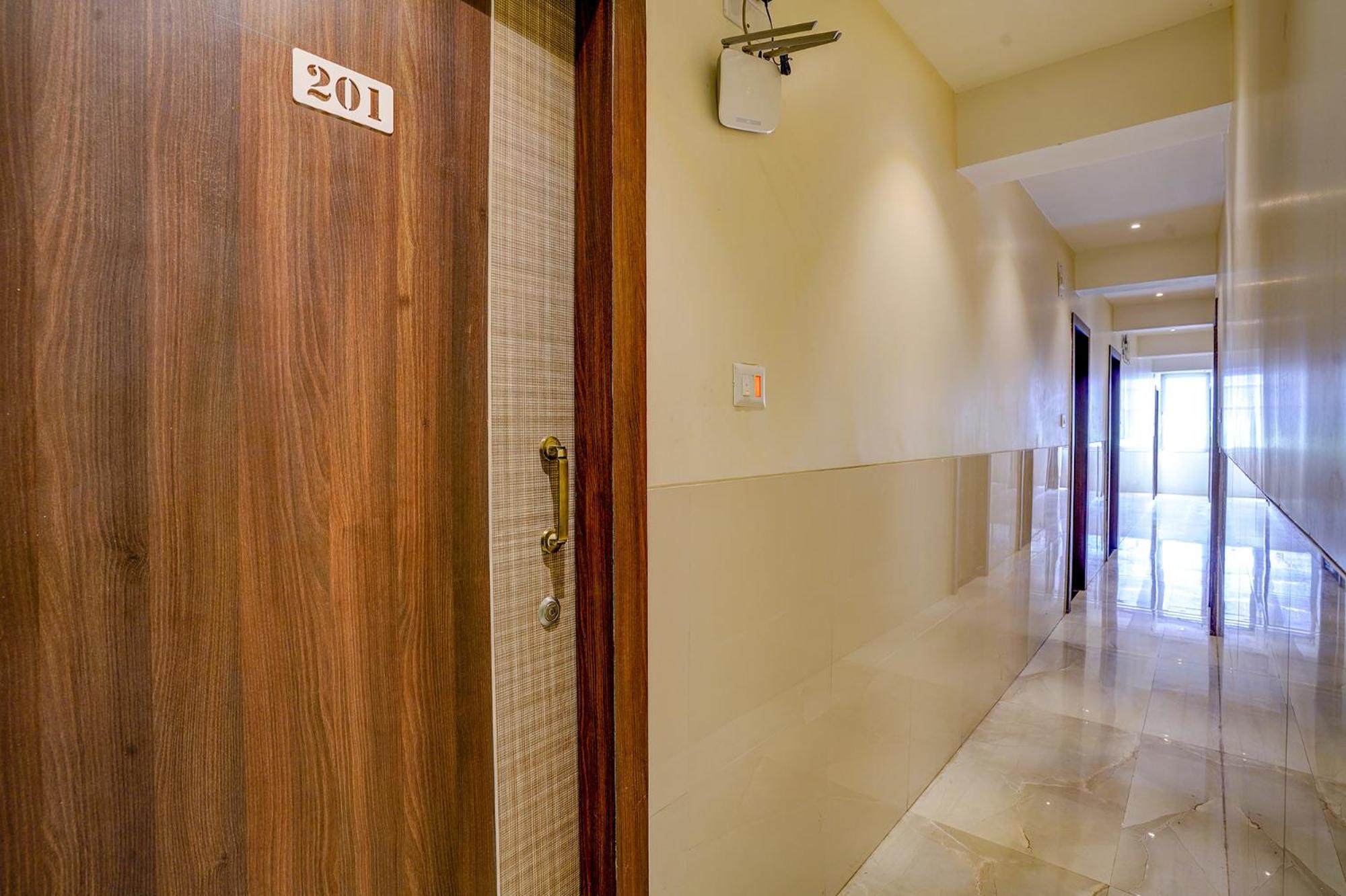Fabexpress Super 7 Inn - Nr Rabale Station Navi Mumbai Ngoại thất bức ảnh